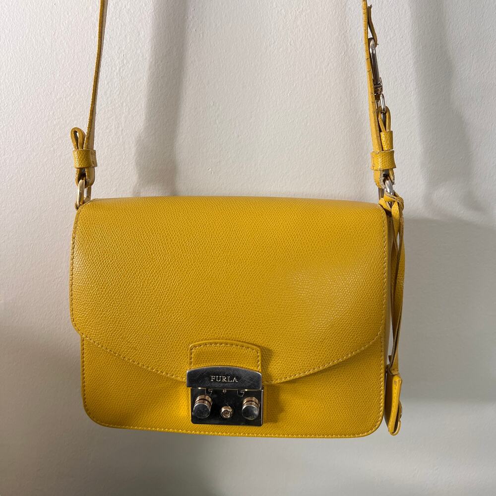 Furla Metropolis Yellow crossbody Bag Leather